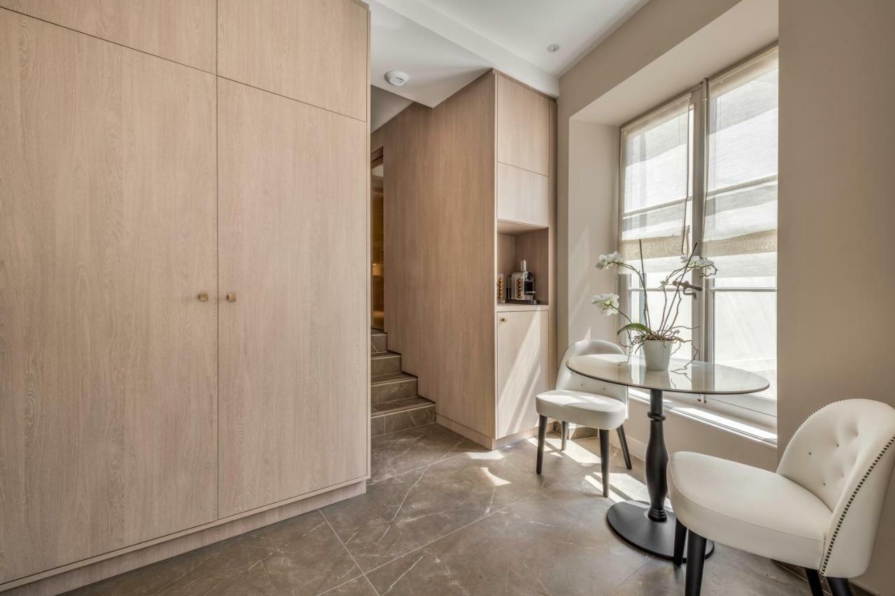 Les Suites De L'Ile Barbe Лион Экстерьер фото